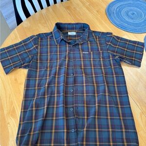 Columbia Men’s Short Sleeve Shirt with SPF protection